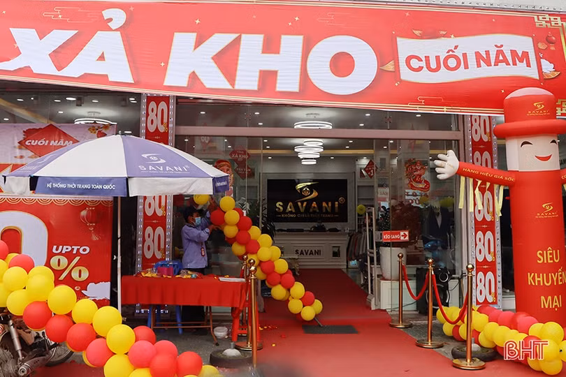 Cửa hàng thời trang ở Hà Tĩnh “đua” khuyến mãi lớn dịp Tết Nguyên đán