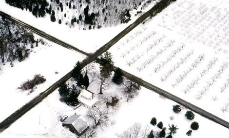 Khu trang trại ở bang Virginia nhìn từ trên cao. Bức ảnh được cho là đã thể hiện vùng nông thôn nước Mỹ trong thời kỳ "ngủ đông".