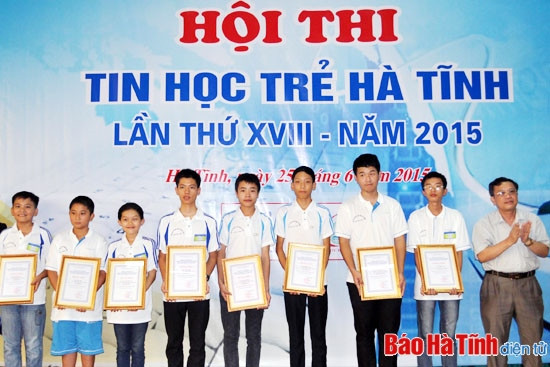 Chung kết Hội thi Tin học trẻ Hà Tĩnh lần thứ 18 ảnh 5