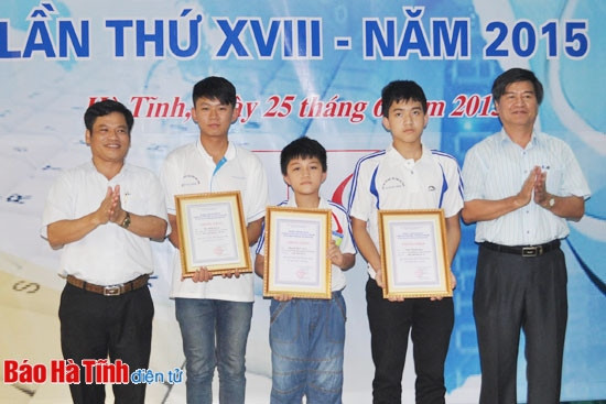 Chung kết Hội thi Tin học trẻ Hà Tĩnh lần thứ 18 ảnh 3