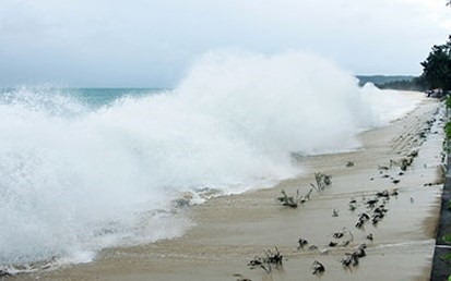 Bão số 1 đang gây gió giật cấp 9 ở đảo Bạch Long Vĩ ảnh 1