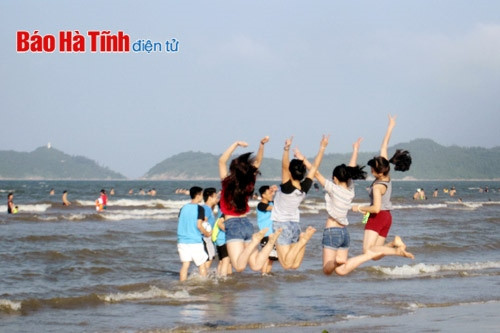 Trên bãi biển Thạch Bằng (Lộc Hà)