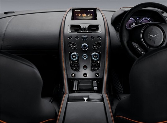 Aston Martin giới thiệu phiên bản mạnh nhất dòng DB9 ảnh 2