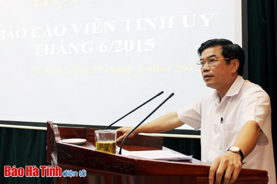 Trưởng ban Tuyên giáo Tỉnh ủy Đặng Quốc Vinh đề nghị các báo cáo viên tiếp thu nghiêm túc các nội dung để tuyên truyền rộng rãi đến mọi tầng lớp nhân dân và cán bộ, đảng viên ở cơ sở