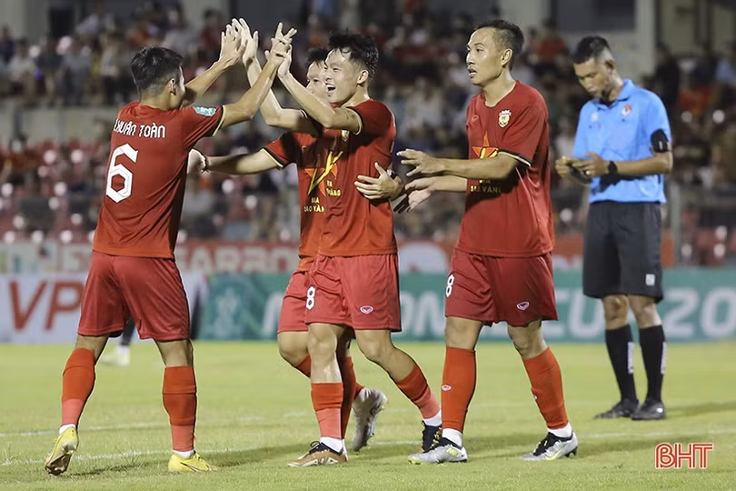 Những con số ấn tượng của Hồng Lĩnh Hà Tĩnh sau giai đoạn 1 V.League