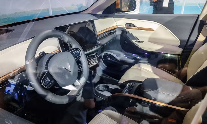 VinFast VF 6 - crossover cỡ B cạnh tranh xe xăng