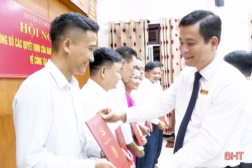 Điều động, bổ nhiệm nhiều cán bộ lãnh đạo quản lý ở Đức Thọ