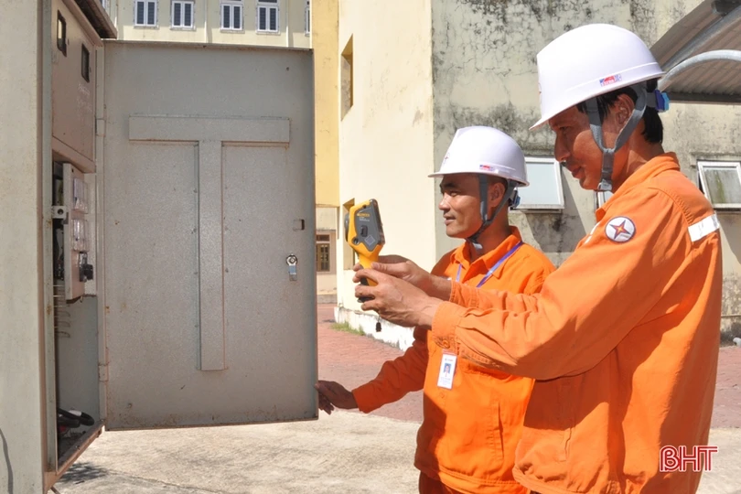 Nắng nóng tiếp diễn, phụ tải điện ở Hà Tĩnh tăng cao