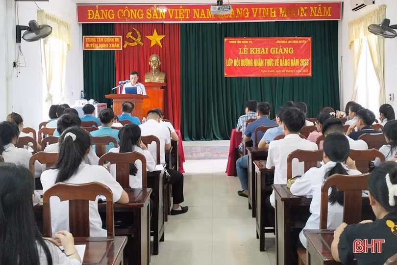 Công đoàn Hà Tĩnh vượt khó, xây dựng tổ chức vững mạnh