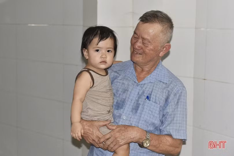 Bí thư chi bộ gương mẫu xây dựng tổ dân phố văn minh