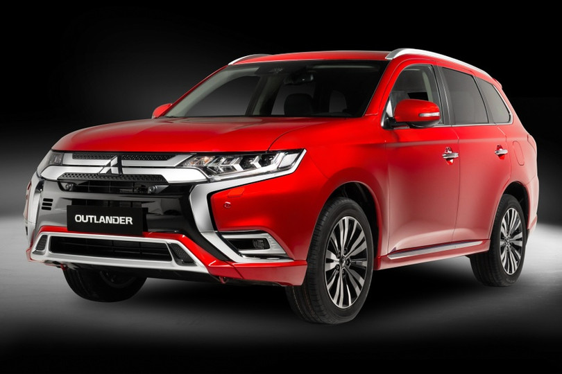 Cuộc đua giảm giá nhóm xe gầm cao vẫn chưa hạ nhiệt