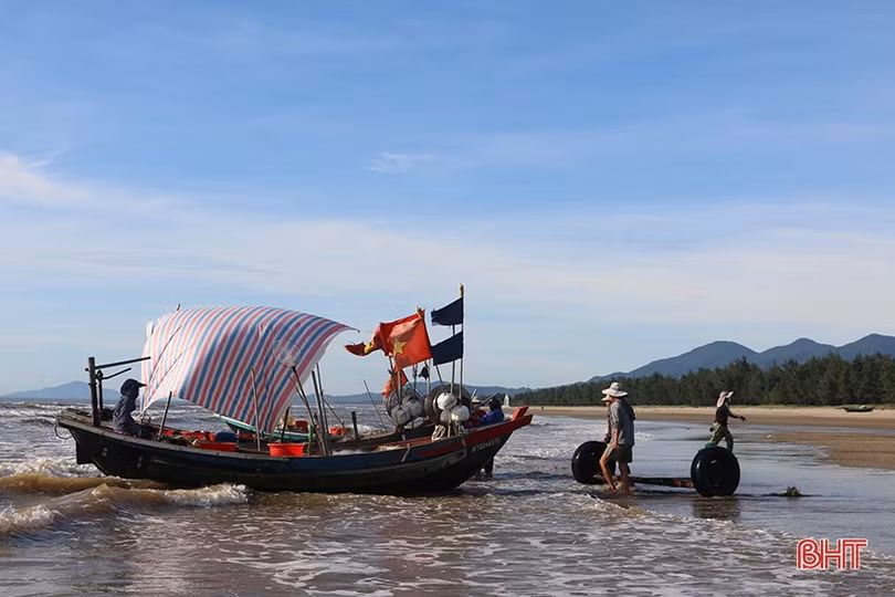 Những câu chuyện đời của ngư dân miền biển Nghi Xuân