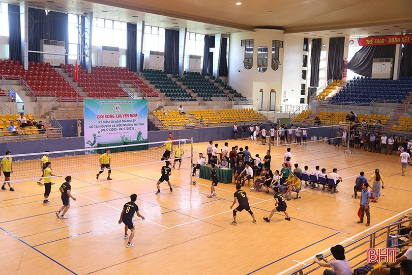 Sở TN&MT vô địch giải bóng chuyền nam mừng 20 năm thành lập 