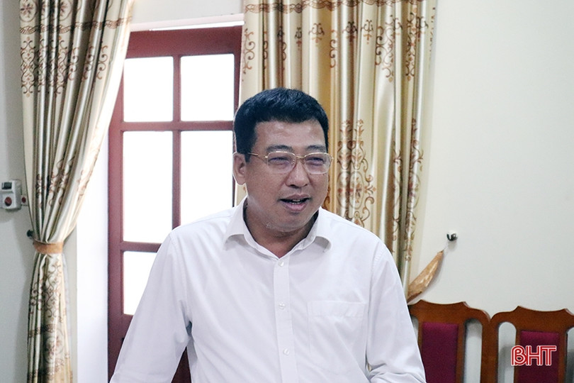 Tổ đại biểu tại Hương Sơn thảo luận trước kỳ họp HĐND tỉnh