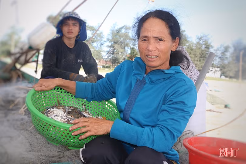 Những câu chuyện đời của ngư dân miền biển Nghi Xuân