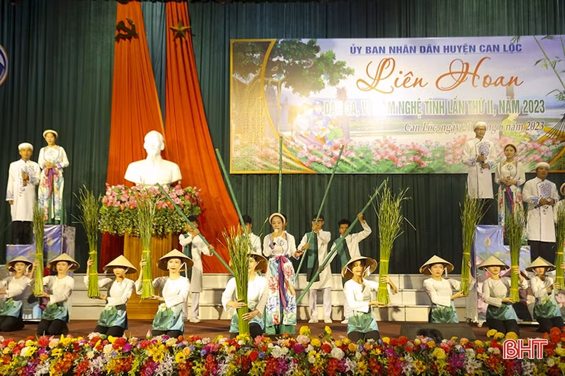 13 đơn vị tham gia Liên hoan Dân ca ví, giặm 