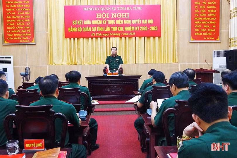 Tập trung xây dựng đơn vị vững mạnh toàn diện “mẫu mực, tiêu biểu”