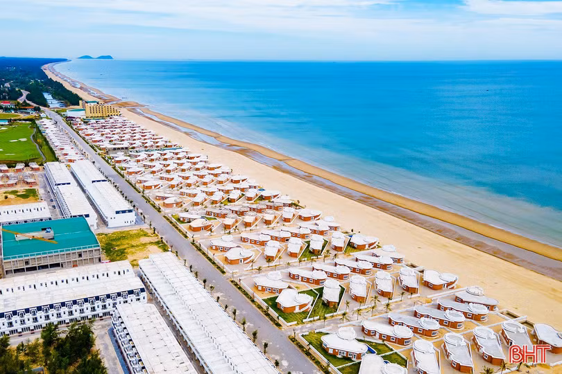 Ra sức thi đua hoàn thành mục tiêu nghị quyết đại hội Đảng các cấp