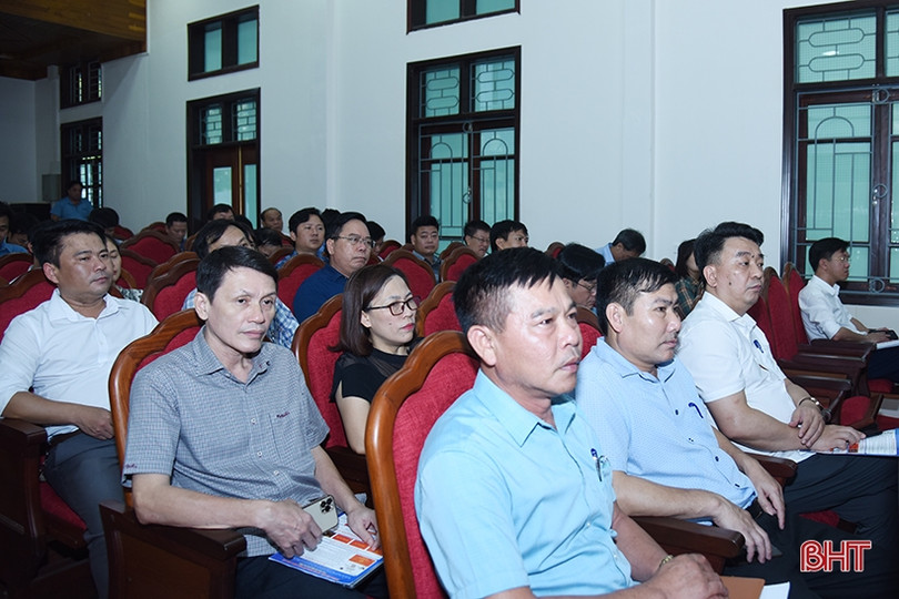 Nâng cao kỹ năng phát ngôn và cung cấp thông tin báo chí cho hơn 200 đại biểu Hà Tĩnh
