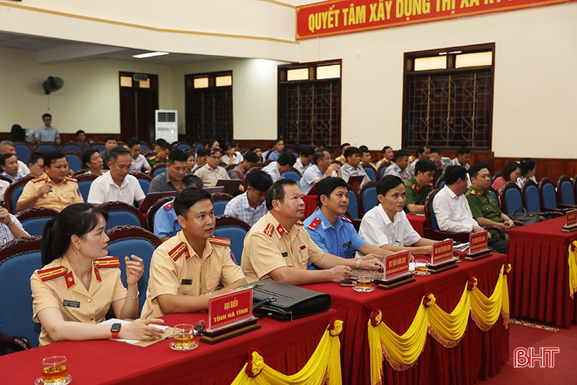 Tập huấn nghiệp vụ cho hơn 150 cán bộ, người dân về đảm bảo ATGT