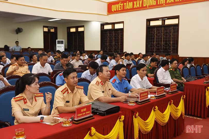 Tập huấn nghiệp vụ cho hơn 150 cán bộ, người dân về đảm bảo ATGT