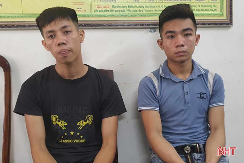 Kiểm tra 2 thanh niên nghi vấn, phát hiện nhiều ma túy đá