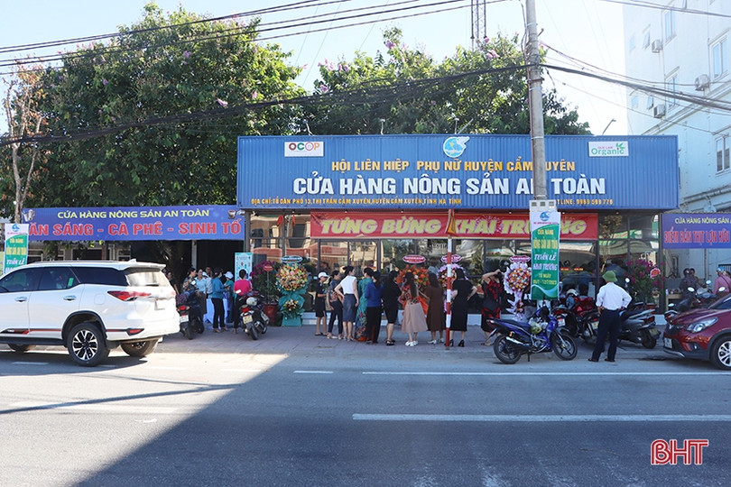 Khai trương cửa hàng nông sản an toàn ở Cẩm Xuyên