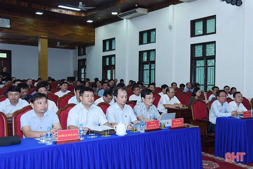 Nâng cao kỹ năng phát ngôn và cung cấp thông tin báo chí cho hơn 200 đại biểu Hà Tĩnh