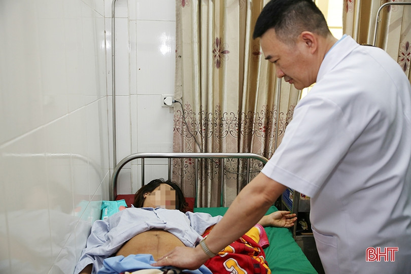 Cứu sống sản phụ có tử cung đôi bị vỡ vết mổ cũ