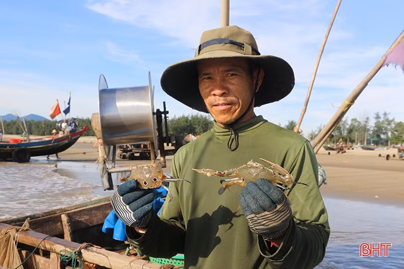 Những câu chuyện đời của ngư dân miền biển Nghi Xuân