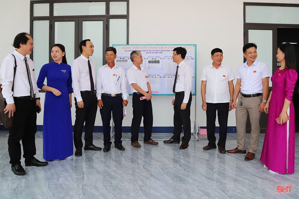 Trong buổi đầu vận hành xã mới, ai nấy đều đặt niềm tin kỳ vọng vào một kỷ nguyên vươn mình sau sắp xếp đơn vị hành chính.