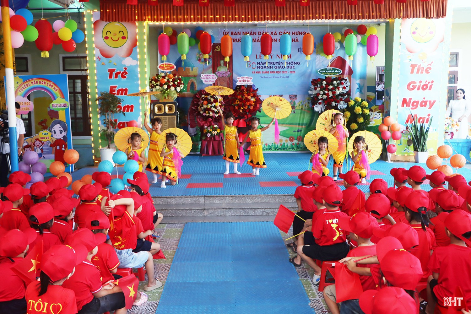 Chương trình văn nghệ mừng năm học mới của học sinh Trường Mầm non Cẩm Hà.