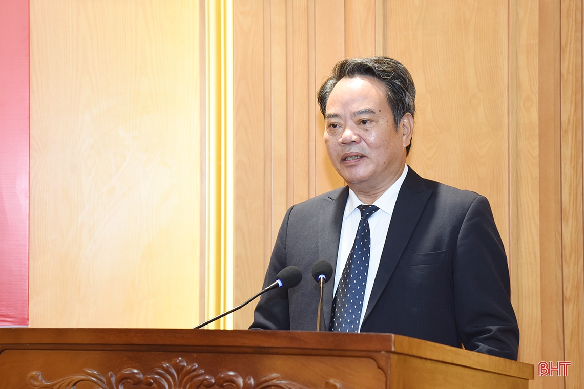 Ban Thường vụ Tỉnh ủy Hà Tĩnh công bố các quyết định về công tác cán bộ