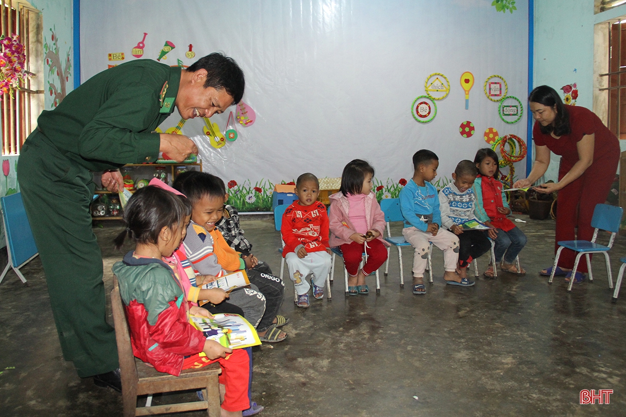 “Bộ đội Tịnh nặng lòng với bà con dân bản Rào Tre lắm!”
