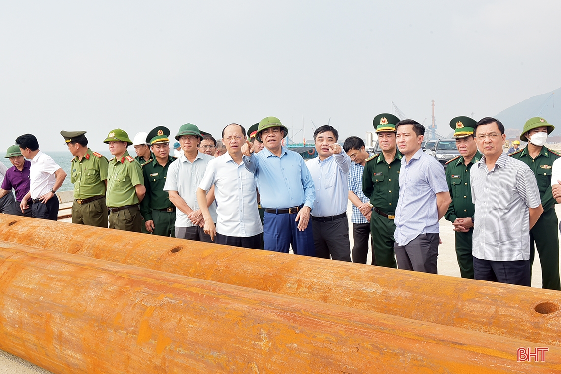 Đẩy nhanh tiến độ các dự án trọng điểm tại Khu Kinh tế Vũng Áng