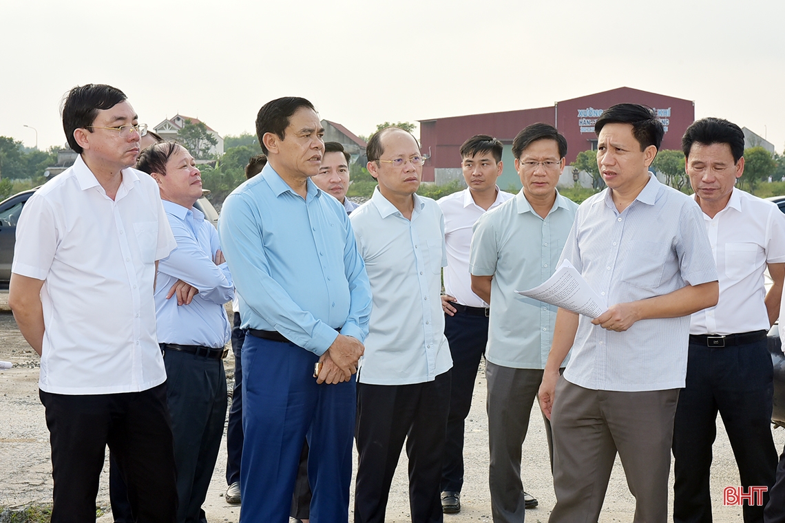 Đẩy nhanh tiến độ các dự án trọng điểm tại Khu Kinh tế Vũng Áng