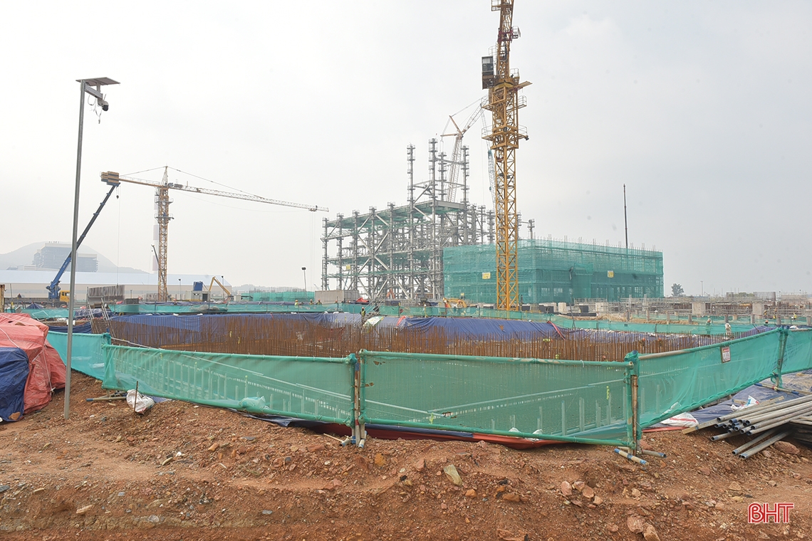 Đẩy nhanh tiến độ các dự án trọng điểm tại Khu Kinh tế Vũng Áng