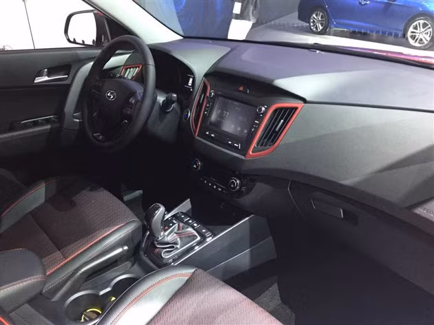 crossover co nho hyundai ix25 2017 trinh lang voi gia tot