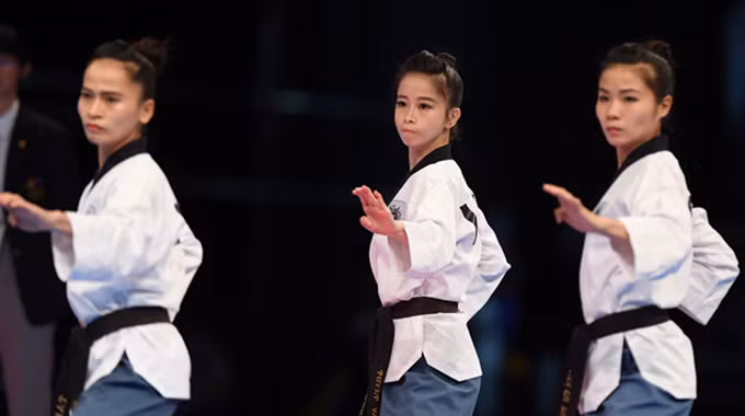 hot girl taekwondo rinh vang cho doan viet nam