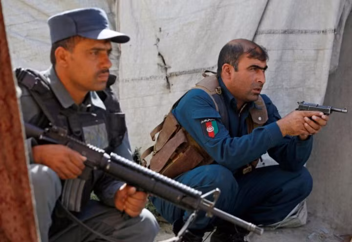 canh tuong kinh hoang sau vu tan cong dam mau nha tho hoi giao o kabul