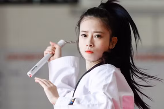 hot girl taekwondo rinh vang cho doan viet nam