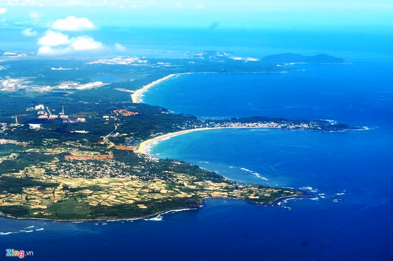 mien trung yen binh nhin tu o kinh may bay