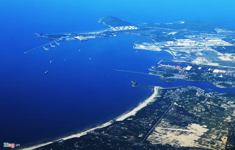 mien trung yen binh nhin tu o kinh may bay