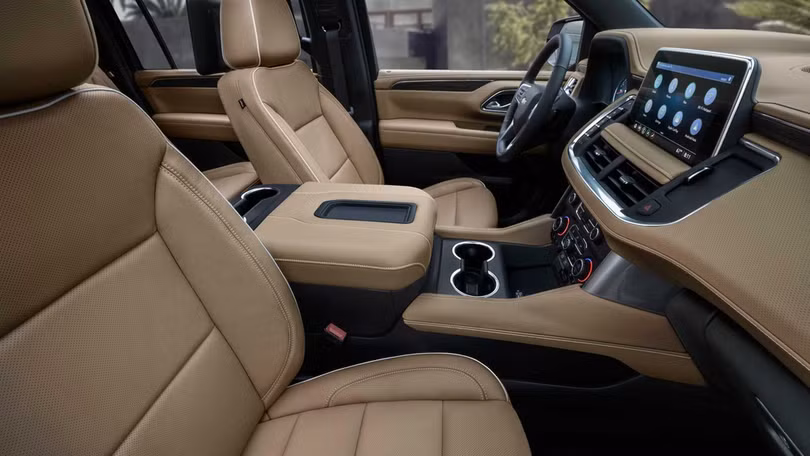 “Khủng long” Chevrolet Suburban 2021 nâng cấp toàn diện, giá không đổi