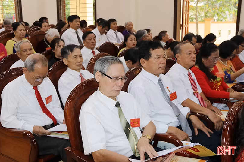 Đại hội Đảng bộ phường Nam Hà trực tiếp bầu Bí thư cấp ủy: Đồng chí Nguyễn Hồng Lĩnh 100% số phiếu