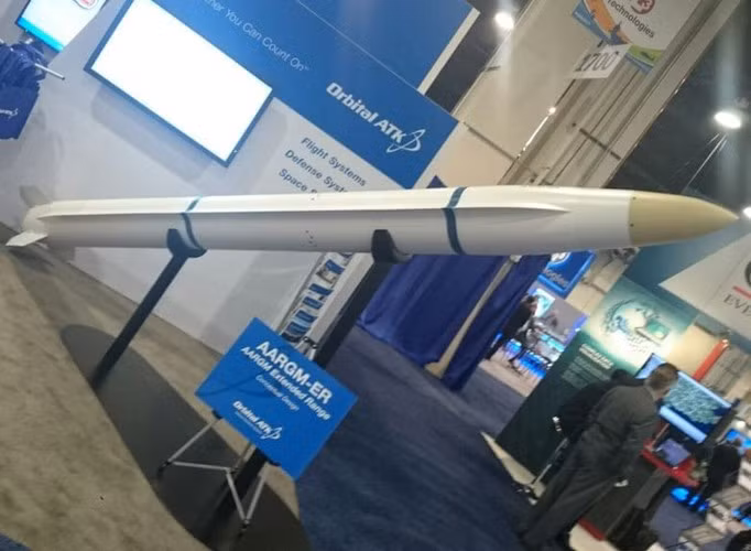 Cặp vũ khí mới của Mỹ có thể tiêu diệt S-400 và cả S-500 Nga