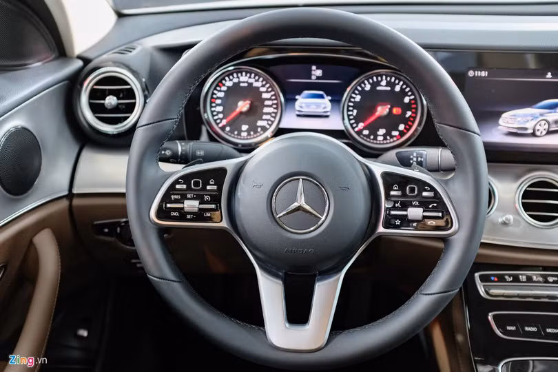 Chi tiết Mercedes-Benz E 180 2020 - giá rẻ nhất dòng E-Class