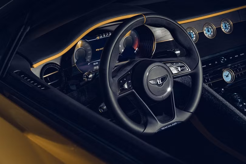 Bentley ra mắt siêu xe mui trần, giới hạn 12 chiếc trên thế giới