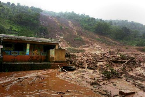 Hiện trường vụ sạt lở đất