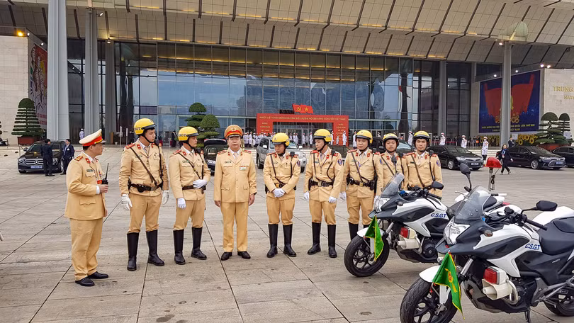 Thắt chặt an ninh để đảm bảo an toàn cho Đại hội XIII của Đảng